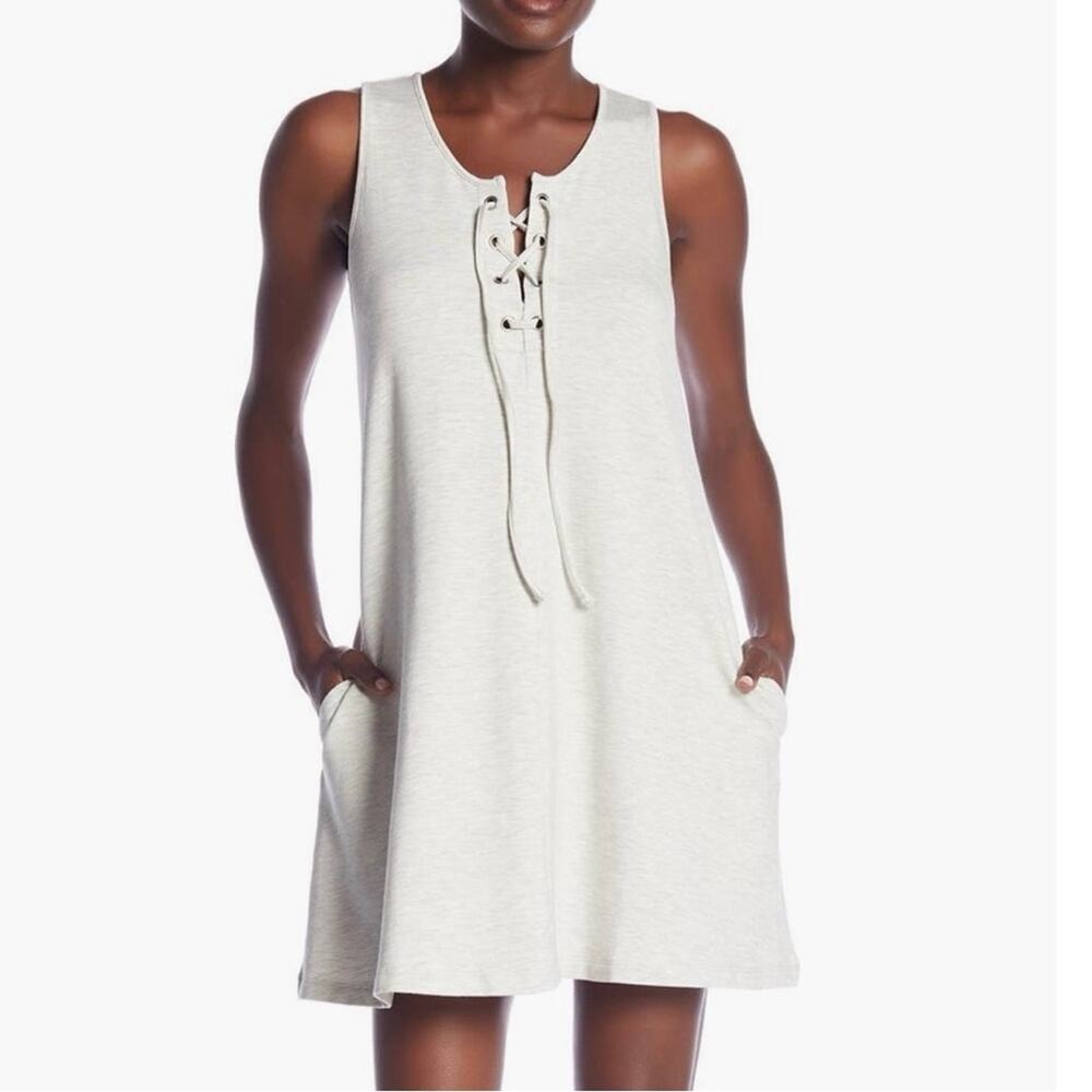 EUC TART Amoret Sleeveless Lace-up Pocket Dress In
Pearl Grey. Size M.